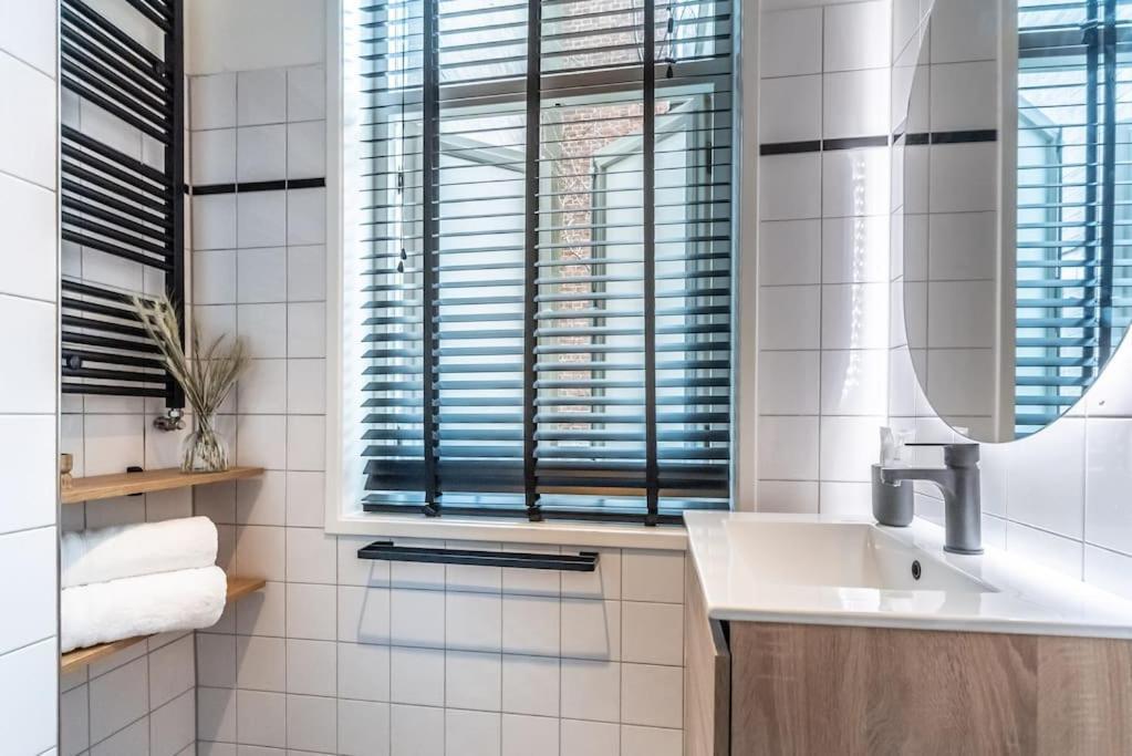 Canalview Luxury Apartment
